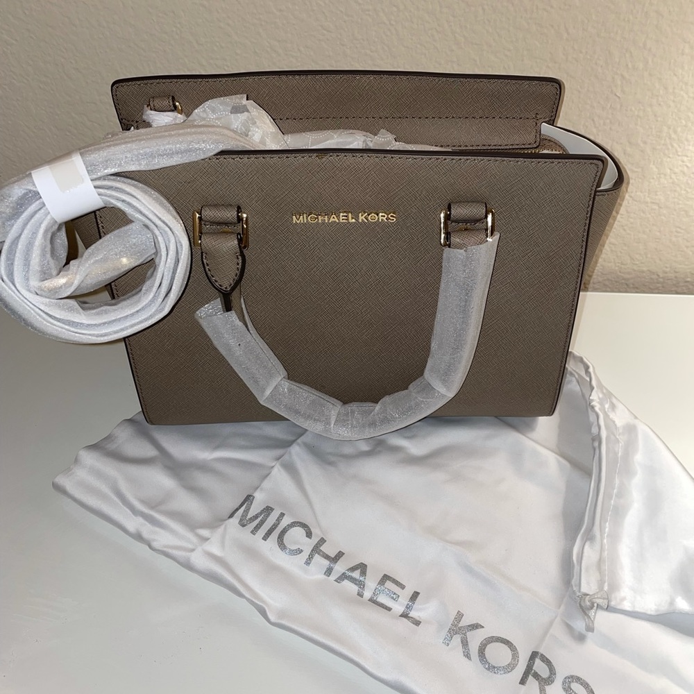 MICHAEL KORS HANDBAG NEW WITH TAGS